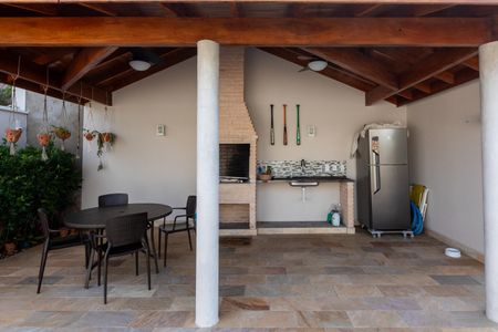 Casa de condomínio à venda com 430m², 3 quartos e 5 vagasChurrasqueira