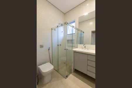 Casa de condomínio à venda com 430m², 3 quartos e 5 vagasBanheiro da Suíte 2 