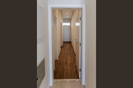 Casa de condomínio à venda com 430m², 3 quartos e 5 vagasCorredor da Suíte Master