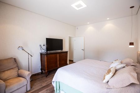 Casa de condomínio à venda com 430m², 3 quartos e 5 vagasSuíte Master