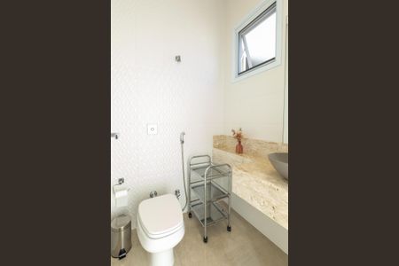 Casa de condomínio à venda com 430m², 3 quartos e 5 vagasBanheiro da Sala 2