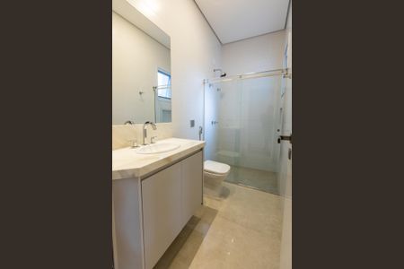 Casa de condomínio à venda com 430m², 3 quartos e 5 vagasBanheiro da Suíte 1