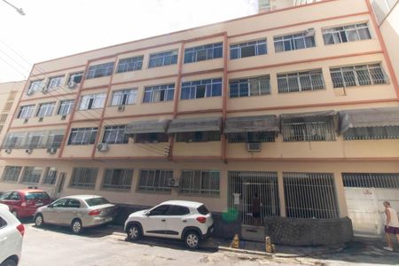 Apartamento à venda com 100m², 3 quartos e 1 vagaFachada