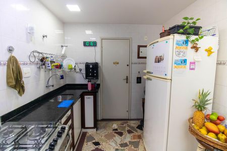 Apartamento à venda com 100m², 3 quartos e 1 vagaCozinha e Área de Serviço