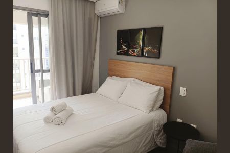 Sala/Quarto de kitnet/studio à venda com 1 quarto, 25m² em Moema, São Paulo