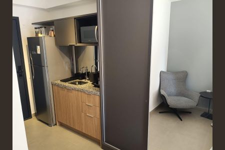 Sala/Quarto de kitnet/studio à venda com 1 quarto, 25m² em Moema, São Paulo