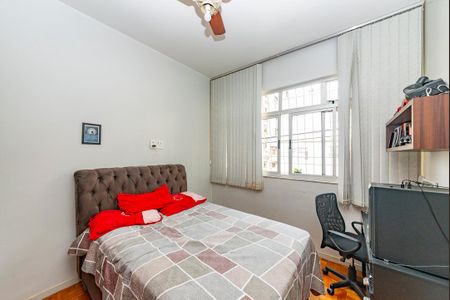 Apartamento à venda com 112m², 4 quartos e 1 vagaQuarto 2