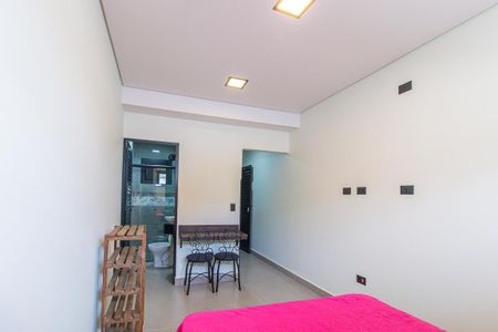Quarto de kitnet/studio para alugar com 1 quarto, 18m² em Boqueirão, Curitiba