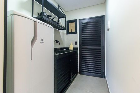Cozinha - Armários de kitnet/studio para alugar com 1 quarto, 18m² em Boqueirão, Curitiba