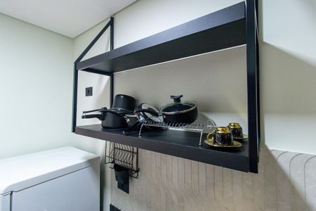 Cozinha - Armários de kitnet/studio para alugar com 1 quarto, 18m² em Boqueirão, Curitiba