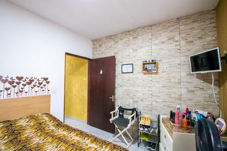 Casa à venda com 198m², 3 quartos e 2 vagasQuarto 3