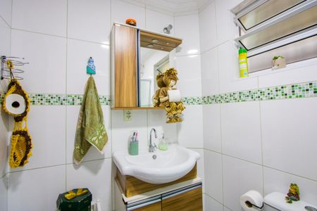 Casa à venda com 198m², 3 quartos e 2 vagasBanheiro social 1