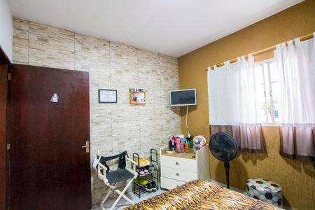 Casa à venda com 198m², 3 quartos e 2 vagasQuarto 3