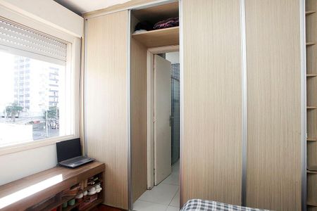 Quarto 1 de apartamento à venda com 2 quartos, 120m² em Santana, Porto Alegre