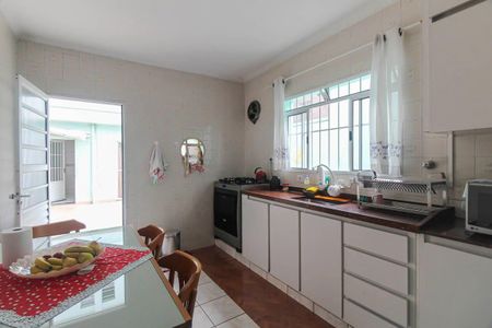 Casa para alugar com 250m², 2 quartos e 3 vagasCozinha