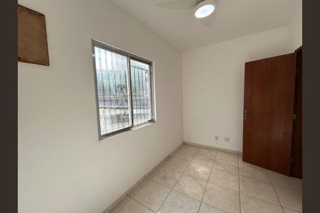 Quarto 1 de casa para alugar com 3 quartos, 120m² em Cascadura, Rio de Janeiro