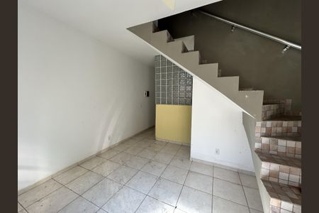 Sala de casa para alugar com 3 quartos, 120m² em Cascadura, Rio de Janeiro