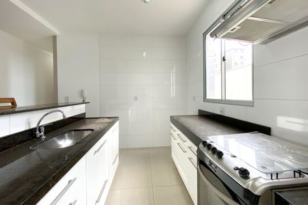 Apartamento para alugar com 113m², 3 quartos e 3 vagas Apartamento para alugar com 113m², 3 quartos e 3 vagasCozinha