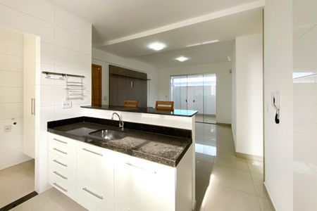 Apartamento para alugar com 113m², 3 quartos e 3 vagas Apartamento para alugar com 113m², 3 quartos e 3 vagasCozinha