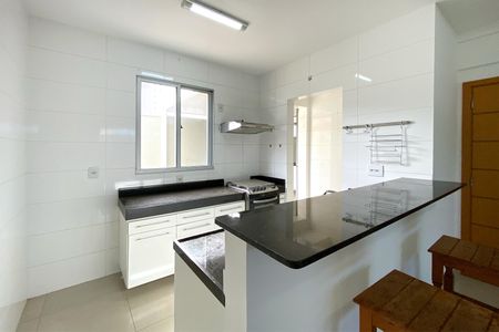 Apartamento para alugar com 113m², 3 quartos e 3 vagas Apartamento para alugar com 113m², 3 quartos e 3 vagasCozinha