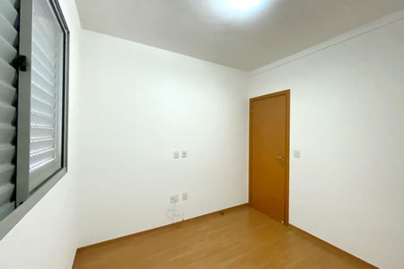 Apartamento para alugar com 113m², 3 quartos e 3 vagas Apartamento para alugar com 113m², 3 quartos e 3 vagasQuarto 3