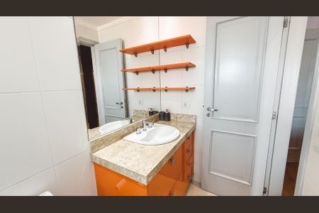 Apartamento à venda com 152m², 3 quartos e 3 vagasBanheiro da Suíte