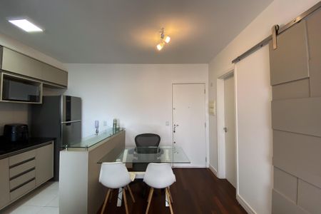 Apartamento para alugar com 40m², 1 quarto e 1 vaga Apartamento para alugar com 40m², 1 quarto e 1 vagaSala