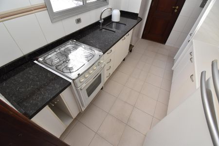 Apartamento para alugar com 100m², 2 quartos e 2 vagasCozinha