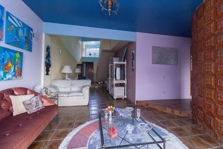 Casa à venda com 485m², 5 quartos e 3 vagasSala