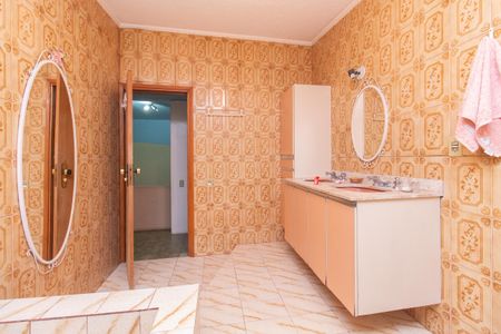 Casa à venda com 485m², 5 quartos e 3 vagasBanheiro