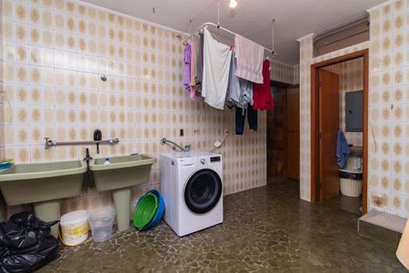 Casa à venda com 485m², 5 quartos e 3 vagasÁrea de Serviço