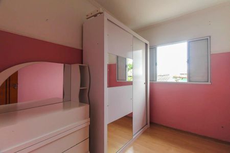 Casa para alugar com 50m², 2 quartos e 2 vagasQuarto 