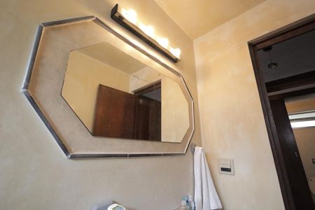 Apartamento à venda com 67m², 2 quartos e 1 vaga Apartamento à venda com 67m², 2 quartos e 1 vagaBanheiro Suíte