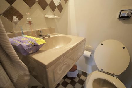 Apartamento à venda com 67m², 2 quartos e 1 vaga Apartamento à venda com 67m², 2 quartos e 1 vagaBanheiro