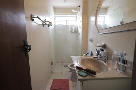 Apartamento à venda com 67m², 2 quartos e 1 vaga Apartamento à venda com 67m², 2 quartos e 1 vagaBanheiro Suíte