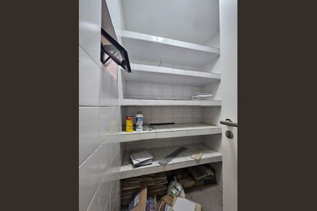 Apartamento para alugar com 207m², 4 quartos e 3 vagas