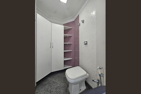 Apartamento para alugar com 207m², 4 quartos e 3 vagas