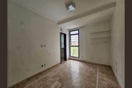 Apartamento para alugar com 207m², 4 quartos e 3 vagas