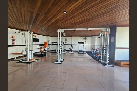 Apartamento para alugar com 207m², 4 quartos e 3 vagas