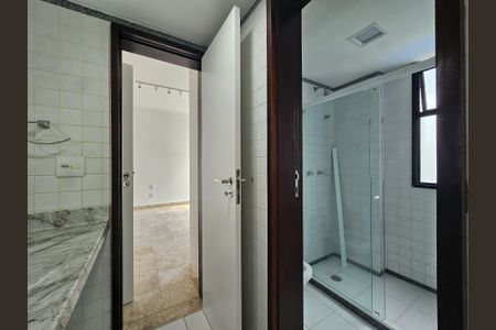 Apartamento para alugar com 207m², 4 quartos e 3 vagas