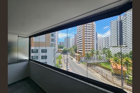 Apartamento para alugar com 207m², 4 quartos e 3 vagas