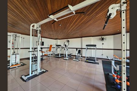 Apartamento para alugar com 207m², 4 quartos e 3 vagas