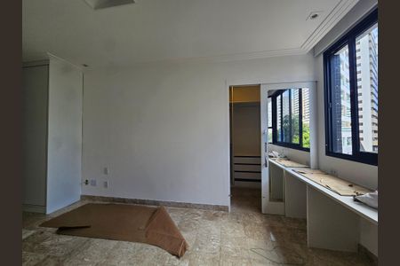 Apartamento para alugar com 207m², 4 quartos e 3 vagas