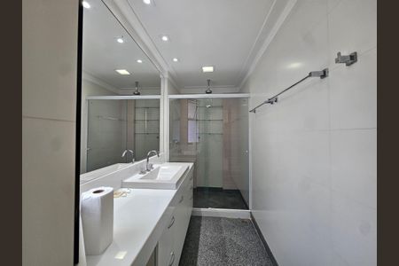 Apartamento para alugar com 207m², 4 quartos e 3 vagas