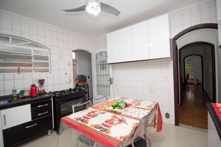 Casa para alugar com 315m², 3 quartos e sem vagaCozinha