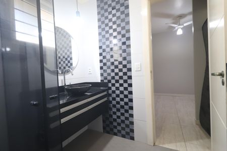 Casa à venda com 180m², 3 quartos e 4 vagasBanheiro 1