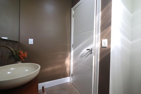 Casa à venda com 180m², 3 quartos e 4 vagasLavabo