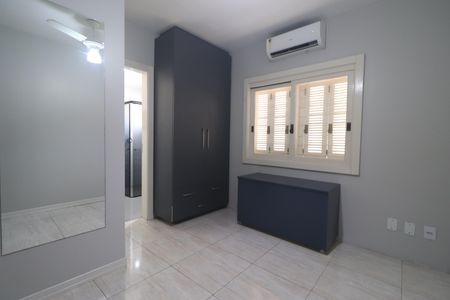 Casa à venda com 180m², 3 quartos e 4 vagasSuíte