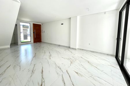 Sala de casa para alugar com 2 quartos, 75m² em Campeche, Florianópolis