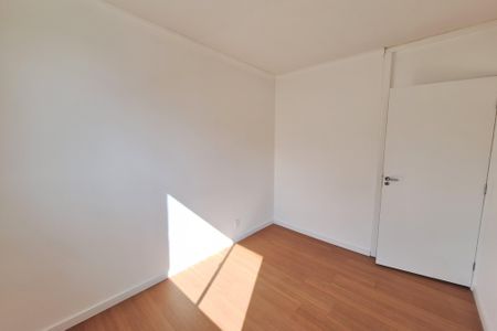 Quarto de apartamento para alugar com 2 quartos, 97m² em Jardim Rotsen, Duque de Caxias